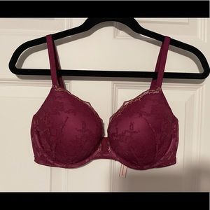 NWOT 34DD burgundy Victoria’s Secret bra